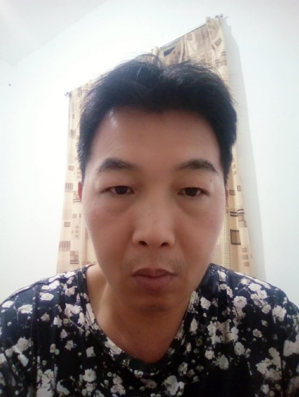 繁华哀伤的第一张照片--平潭婚介网