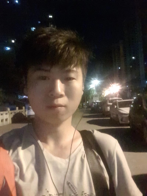 流星的瞬间的第一张照片--平潭婚介网