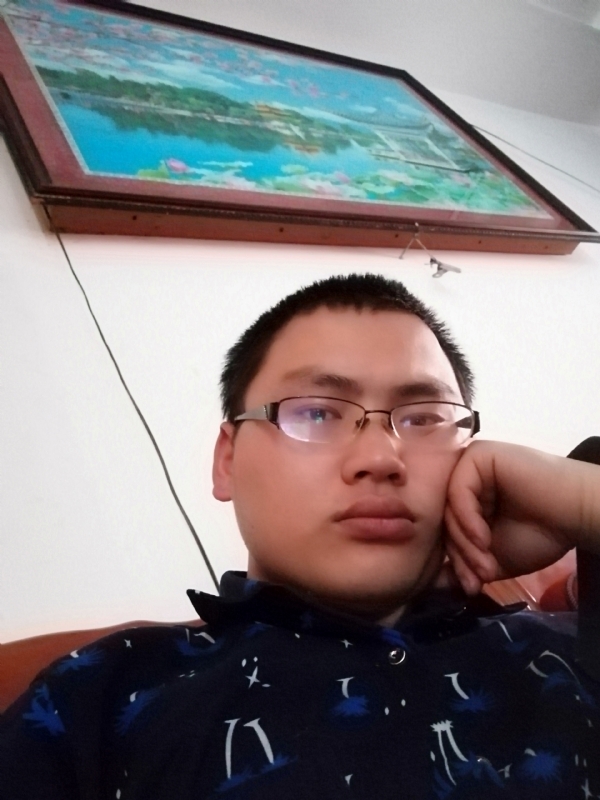 90男孩的第一张照片--平潭婚介网