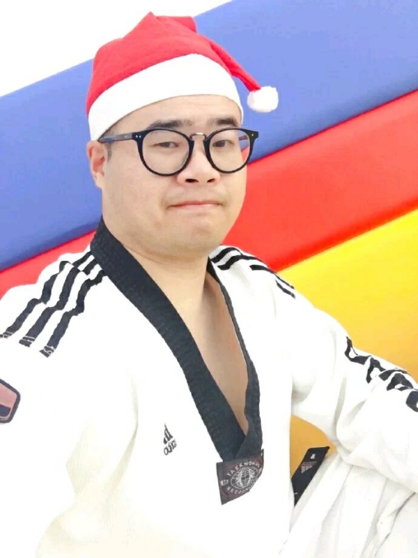 何当重相见的第一张照片--平潭婚介网