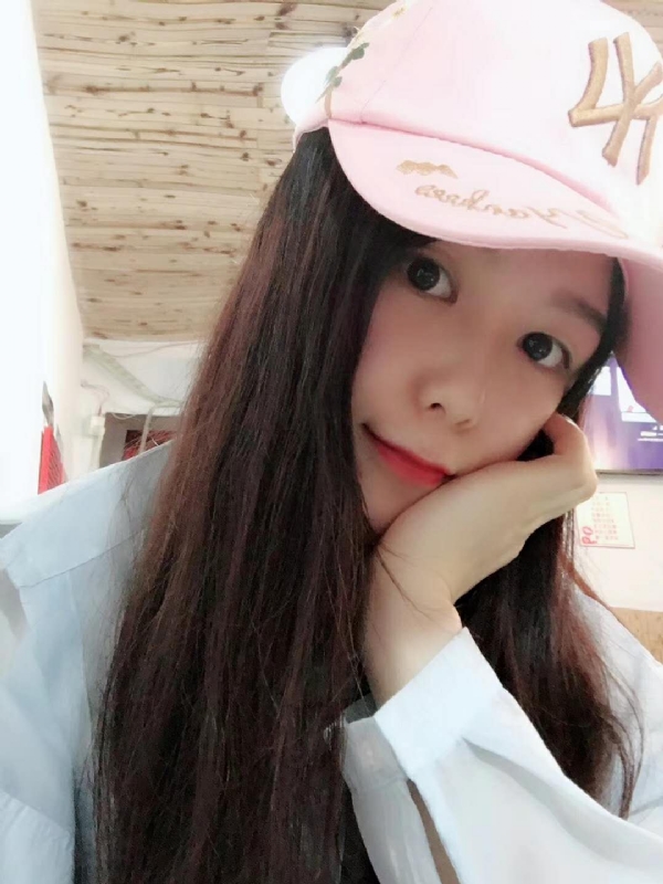 丹丹的第一张照片--平潭婚介网