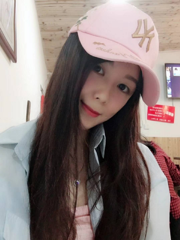 丹丹的第三张照片--平潭婚介网