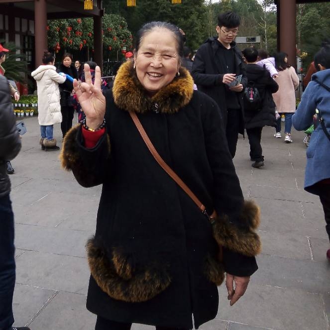 刘刘的第一张照片--平潭婚介网