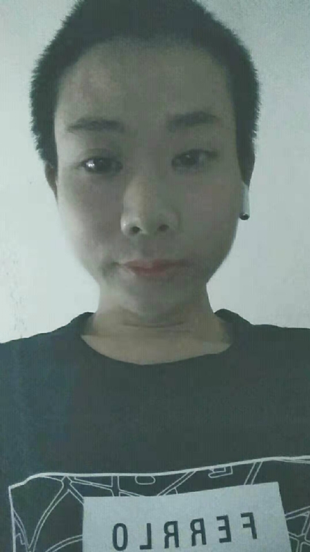 水中月的第一张照片--平潭婚介网
