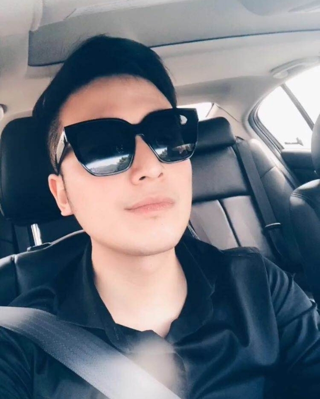 沉稳的第一张照片--平潭婚介网