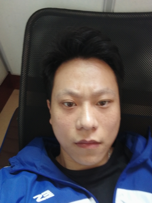爱上的感觉的第一张照片--平潭婚介网