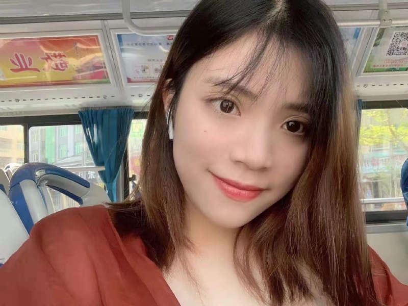 小眼睛的第一张照片--平潭婚介网