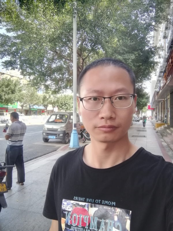 老虎的第一张照片--平潭婚介网