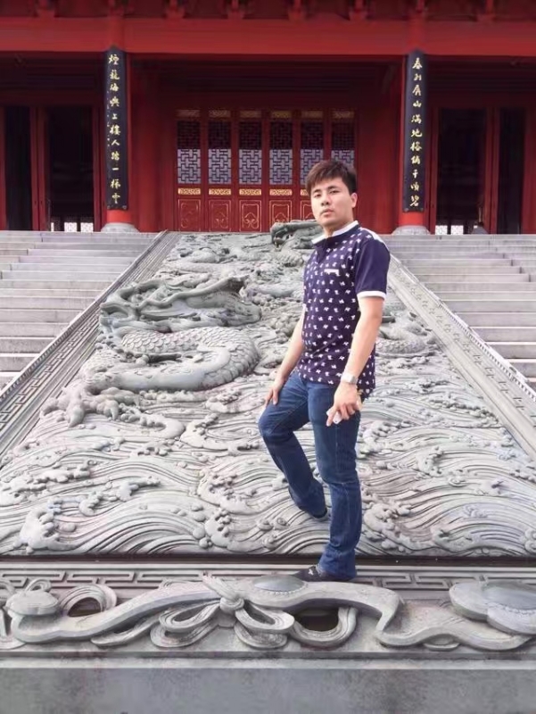 御龙氏的第一张照片--平潭婚介网