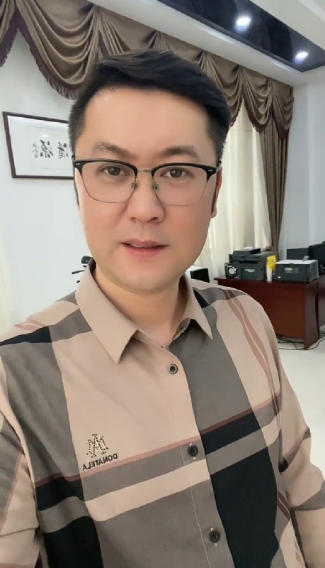 勤勉的第一张照片--平潭婚介网