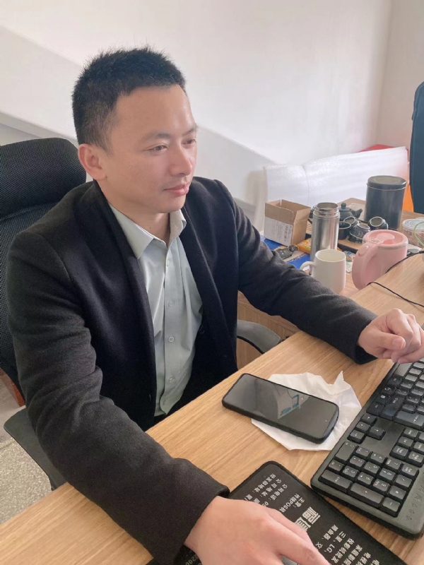落叶知秋的第一张照片--平潭婚介网
