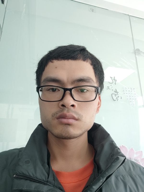 林嘉任的第二张照片--平潭婚介网