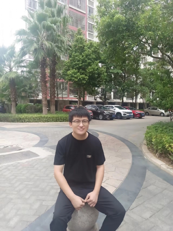 等闲的第三张照片--平潭婚介网