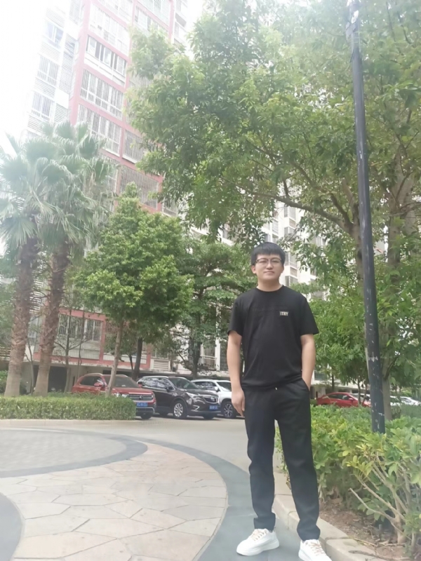 等闲的第四张照片--平潭婚介网