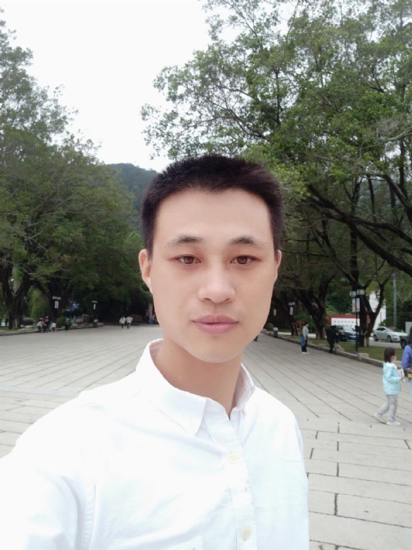 xu的第一张照片--平潭婚介网