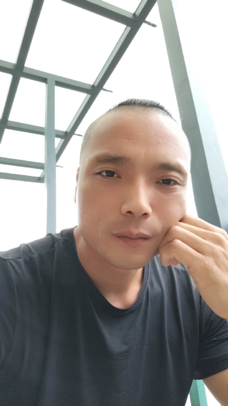 伯爵的第三张照片--平潭婚介网