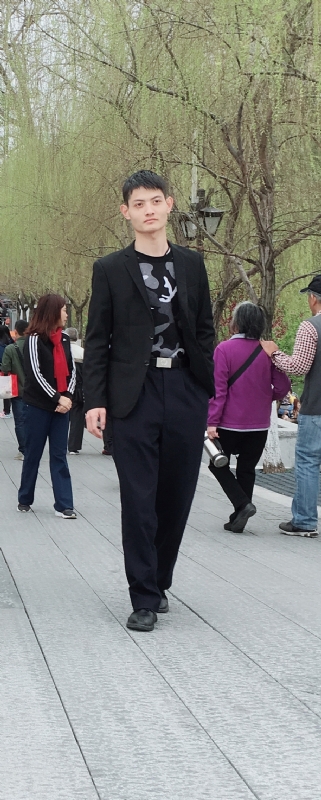 风一样的第一张照片--平潭婚介网