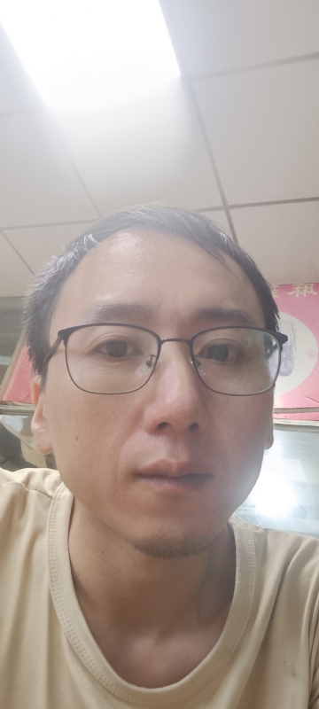 想胖的瘦子的第一张照片--平潭婚介网